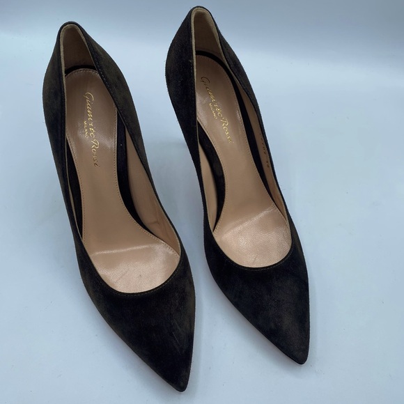 Gianvito Rossi Suede Pumps - Picture 3 of 11